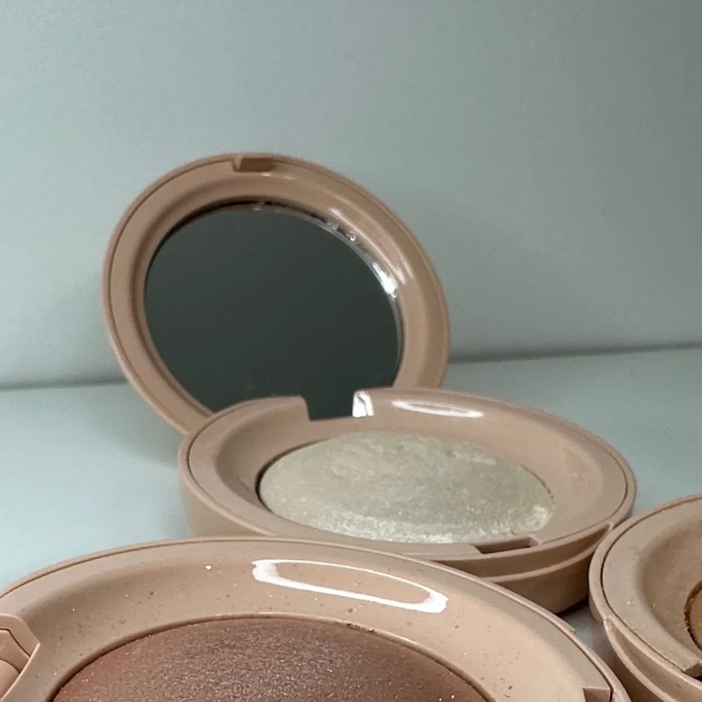 Rare Beauty Highlighter Trio - Picture 7 of 10